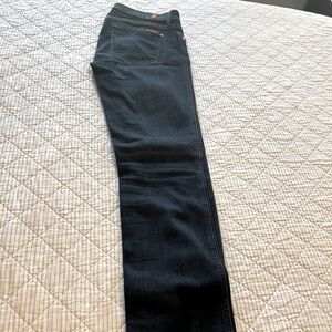Women’s 7 for all Mankind straight leg jeans 29